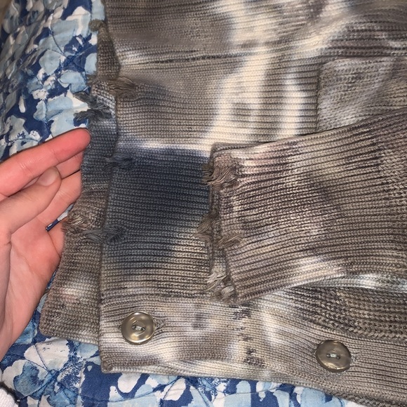 Young Fabulous and Broke Cardigan *missing a button - Picture 9 of 11